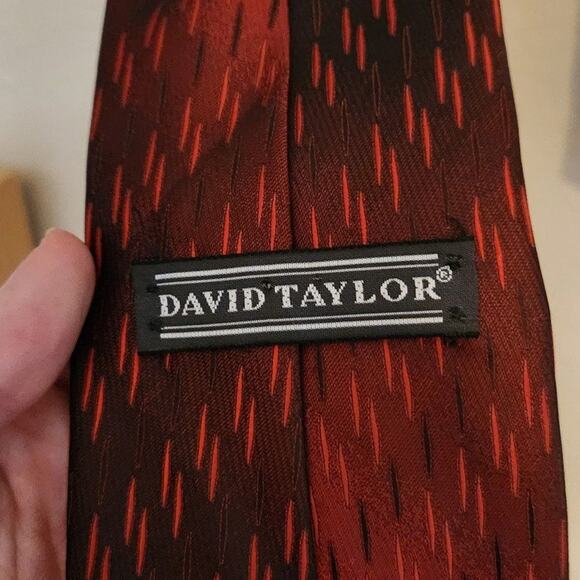 David Taylor shiny red tie perfect for Christmas to work or a wedding or prom - Picture 5 of 6